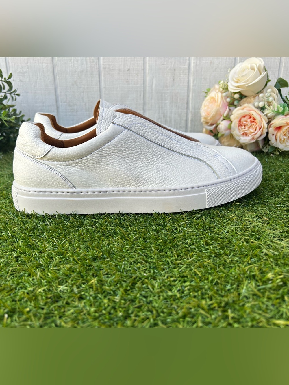 MAGNANNI Laska Slip-On Sneaker
WHITE men size 9.5 new
$475 - Picture 11 of 16